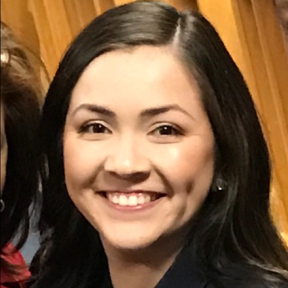 Meet your Posher, Dominique